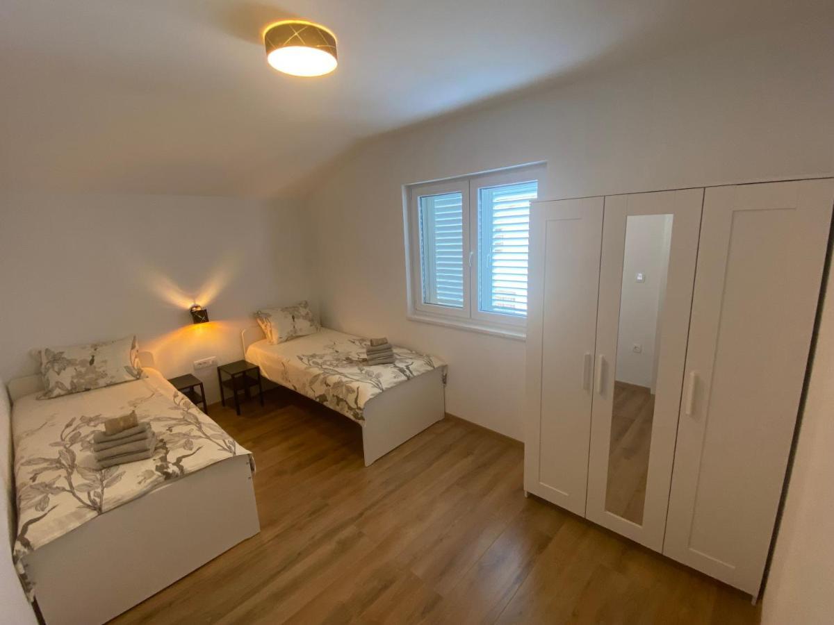 Apartmani Triva 1 스플리트 외부 사진